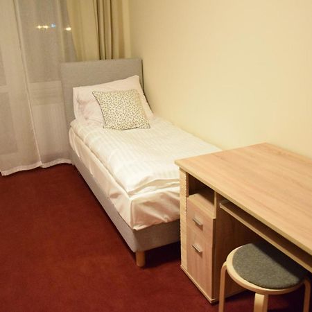 Botanik Hostel Poznań Exteriör bild