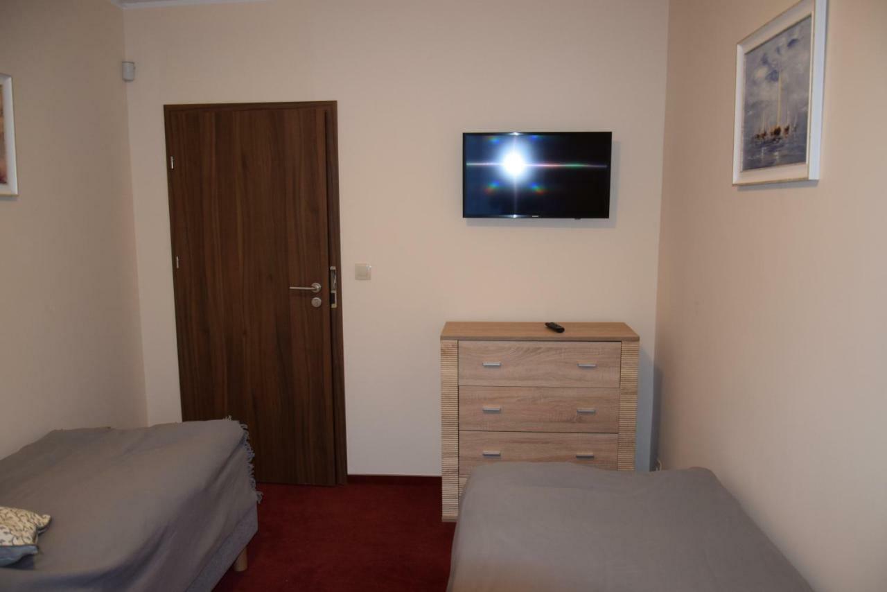 Botanik Hostel Poznań Exteriör bild